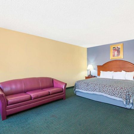 Blue Way Inn & Suites Wichita East 외부 사진