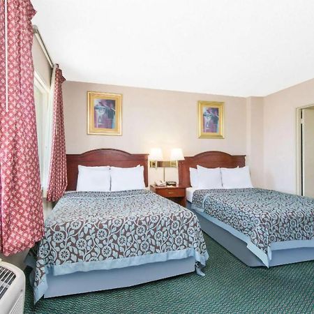 Blue Way Inn & Suites Wichita East 외부 사진